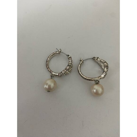 hoop earrings faux pearl charm - Picture 2 of 4